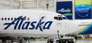 Read more about the article Alaska Airlines Grounds All Flights After Major IT Outage, Resumes Operations with Delays