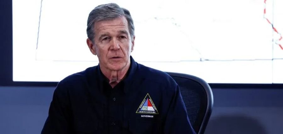 You are currently viewing Roy Cooper Launches Senate Campaign in North Carolina: A Strategic Democratic Bid
