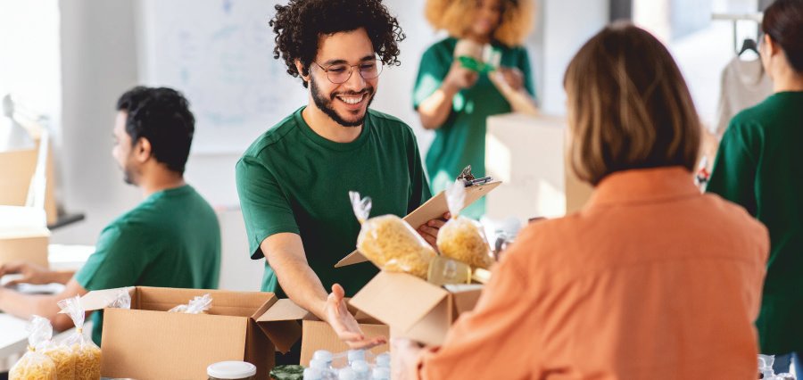 You are currently viewing MacKenzie Scott Donates $7.17 Billion in 2025, Total Giving Reaches $26.3 Billion