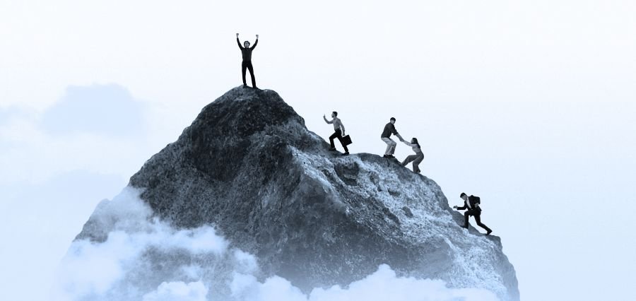 Leadership Challenges: Understanding What Are the 5 Leadership Challenges and Common Leadership Issues