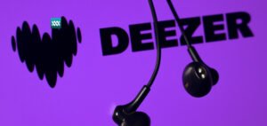 Read more about the article Winamp Partners With Deezer for Streaming Comeback